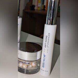 Anti-Aging Lip Enhancer